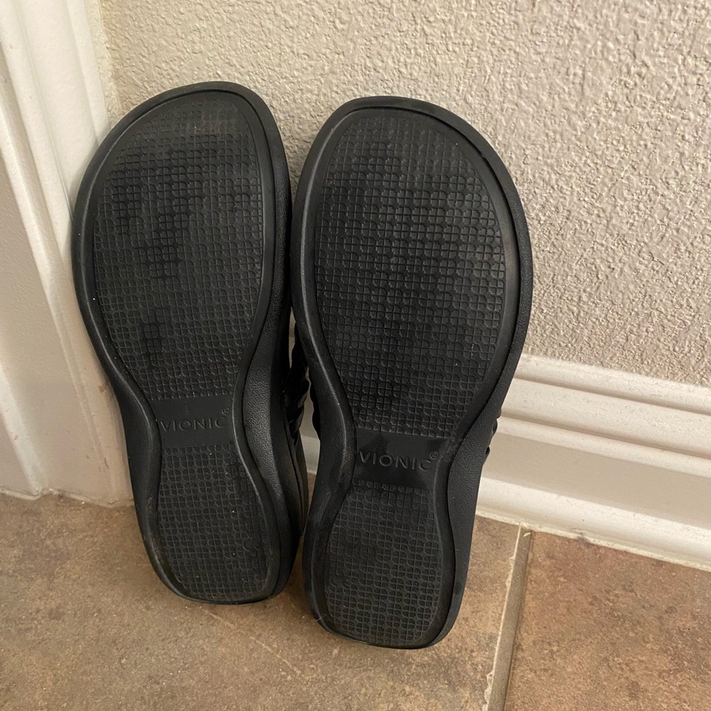 Vionic Women's Black Braided Platform Sandals - image 2